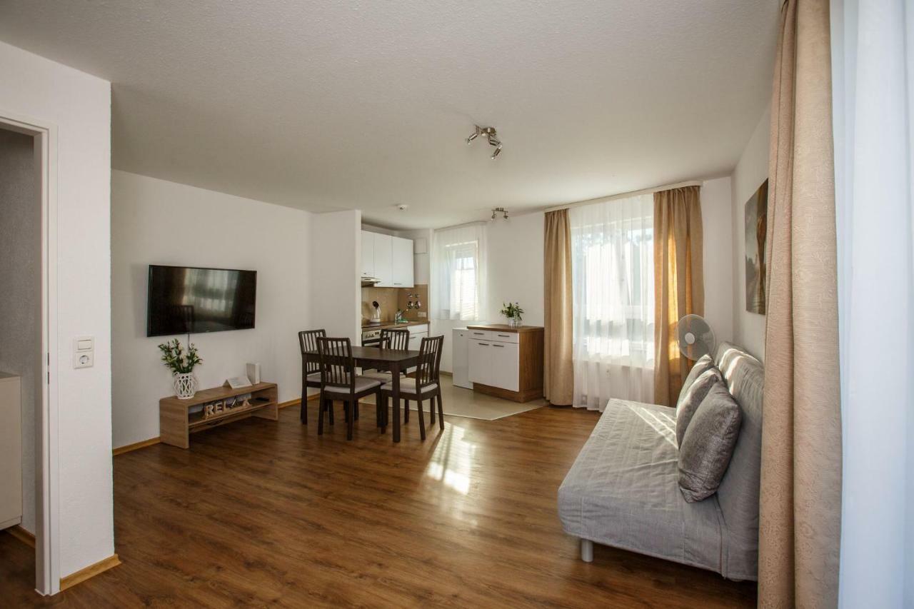 Outlet-Apartment Metzingen Metzingen  Buitenkant foto