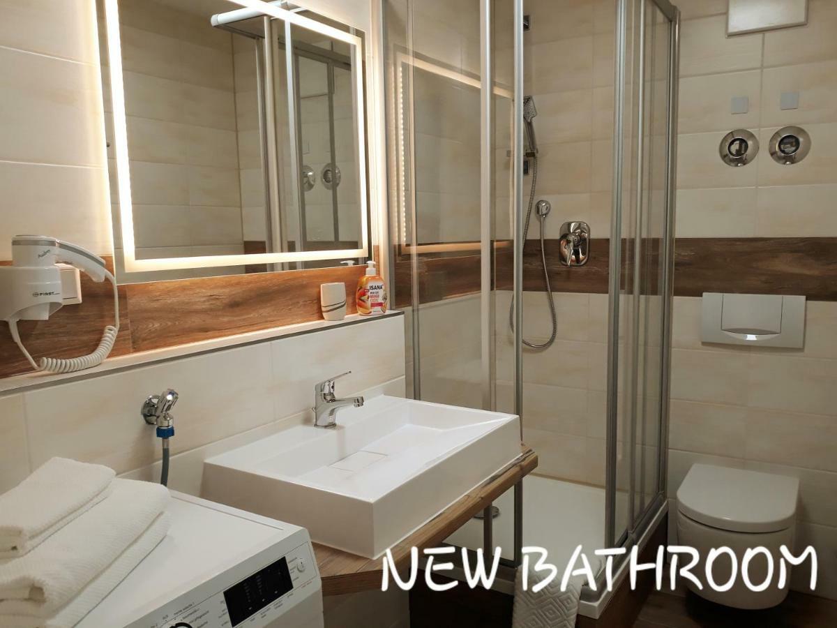 Outlet-Apartment Metzingen Metzingen  Buitenkant foto