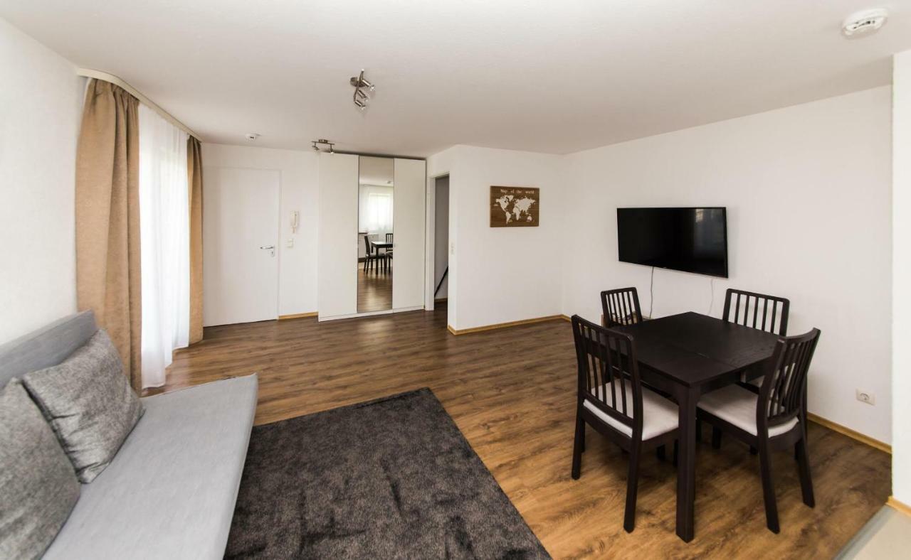 Outlet-Apartment Metzingen Metzingen  Buitenkant foto